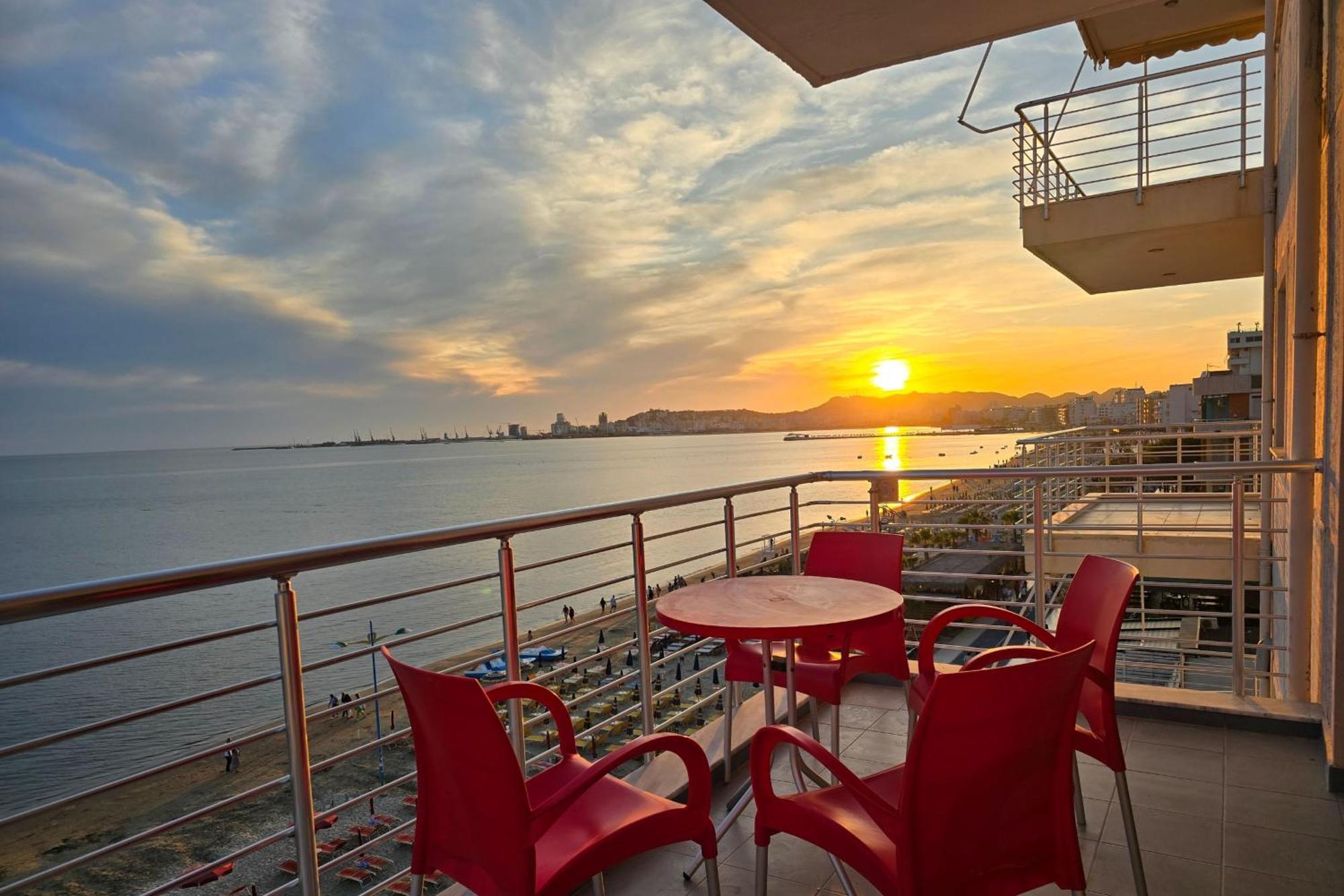 Sea View Apartments In Durres Exterior photo