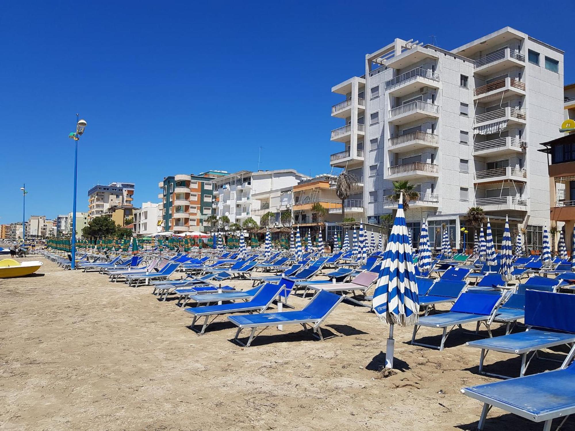 Sea View Apartments In Durres Exterior photo