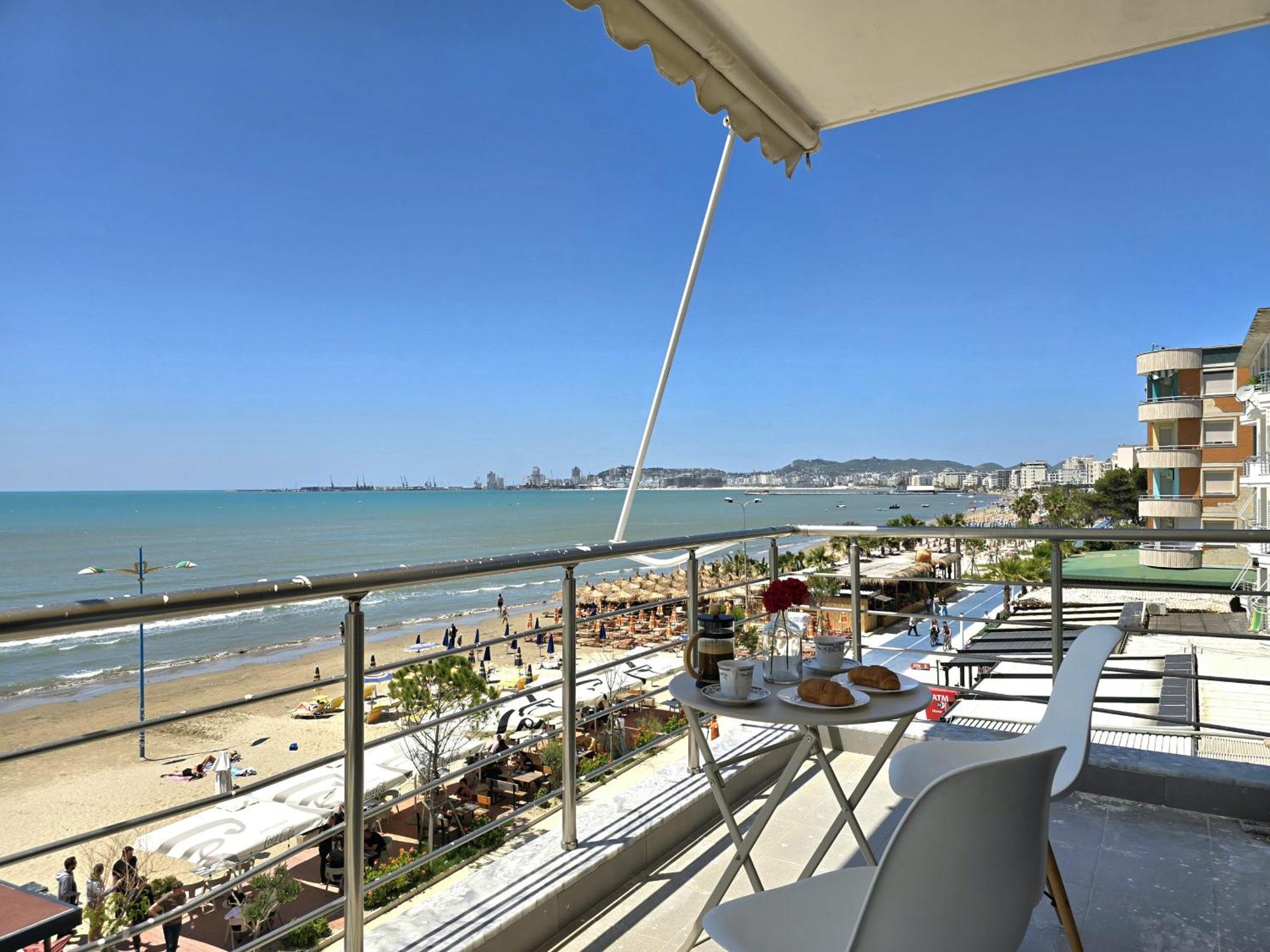 Sea View Apartments In Durres Exterior photo