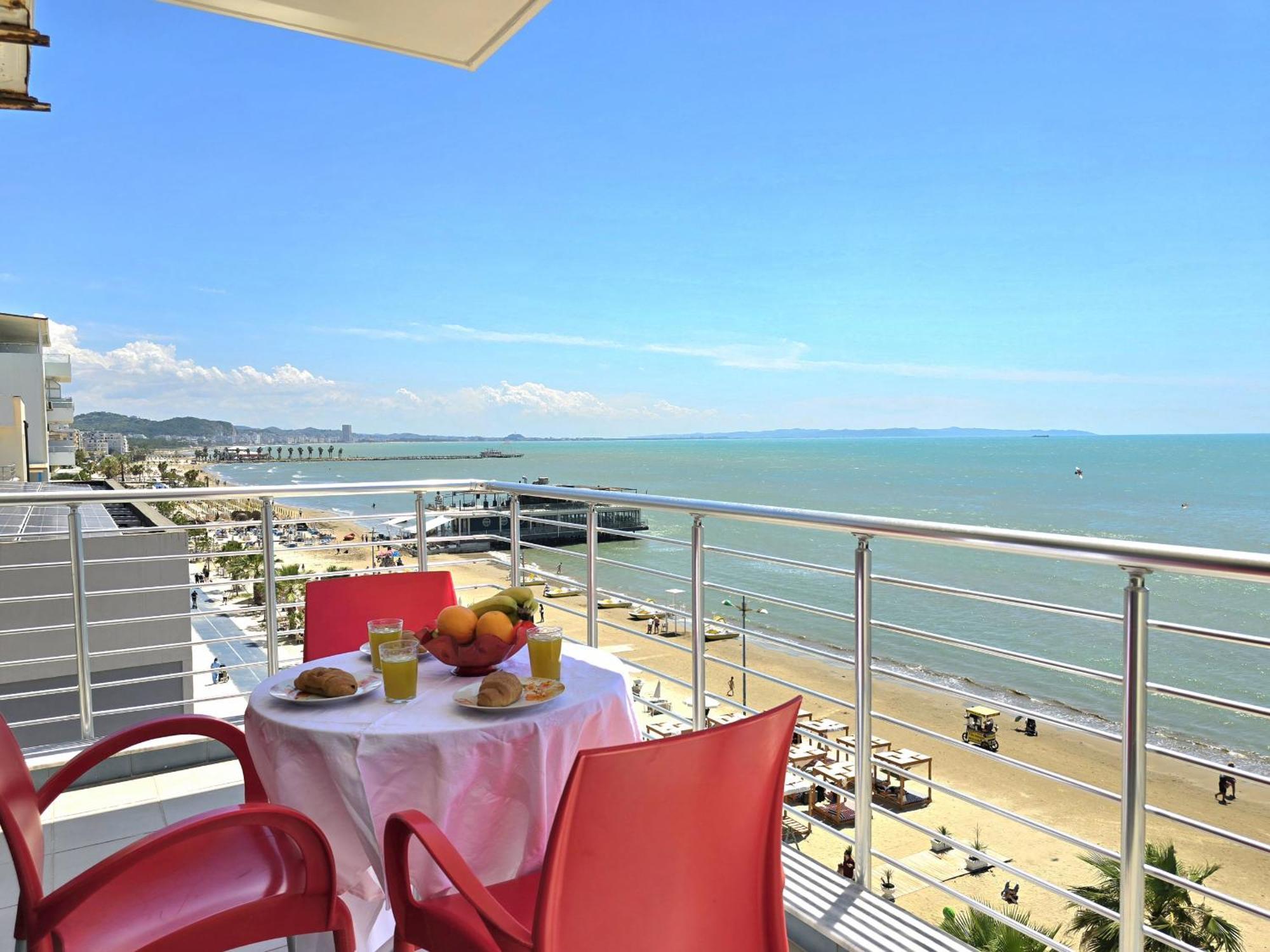Sea View Apartments In Durres Exterior photo